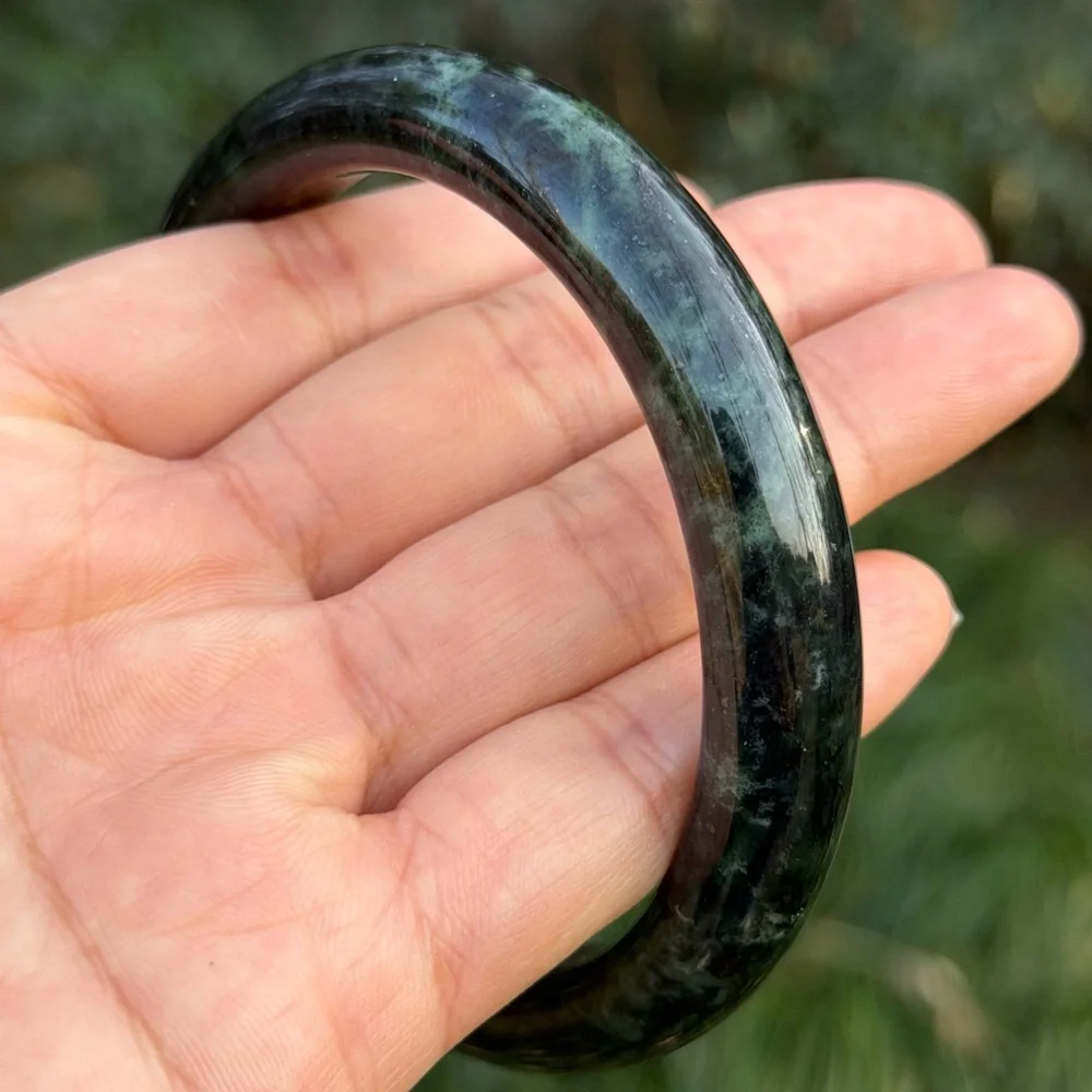 67mm inner‎ diameter dark green Xiuyu jade bangle 1214